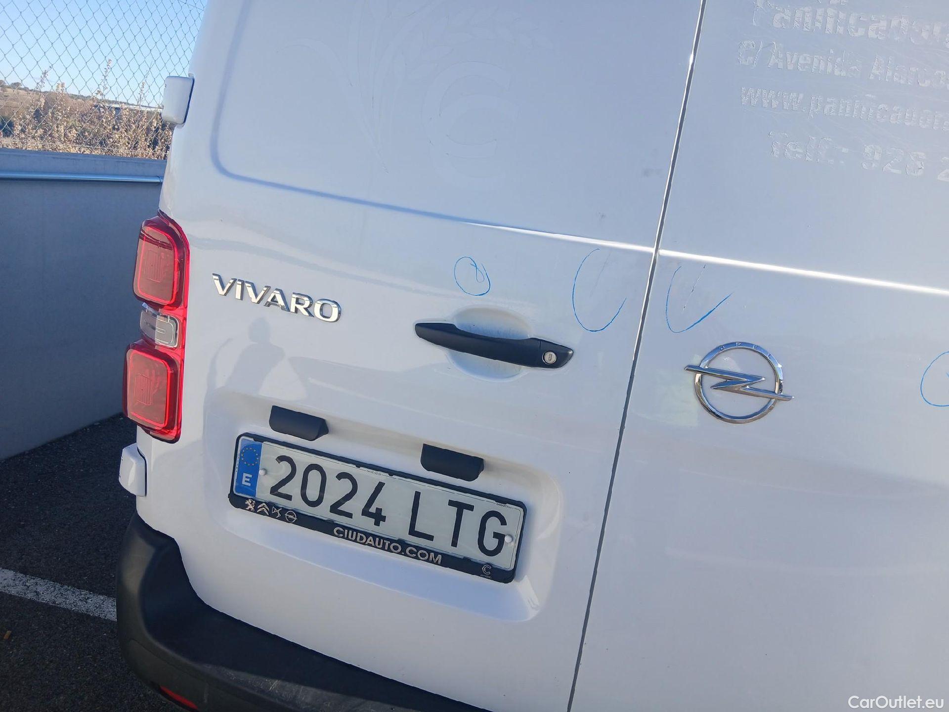  Opel  Vivaro OPEL  / 2019 / 4P / furgón 1.5 Diésel 74kW(100CV)M Std Exp #36