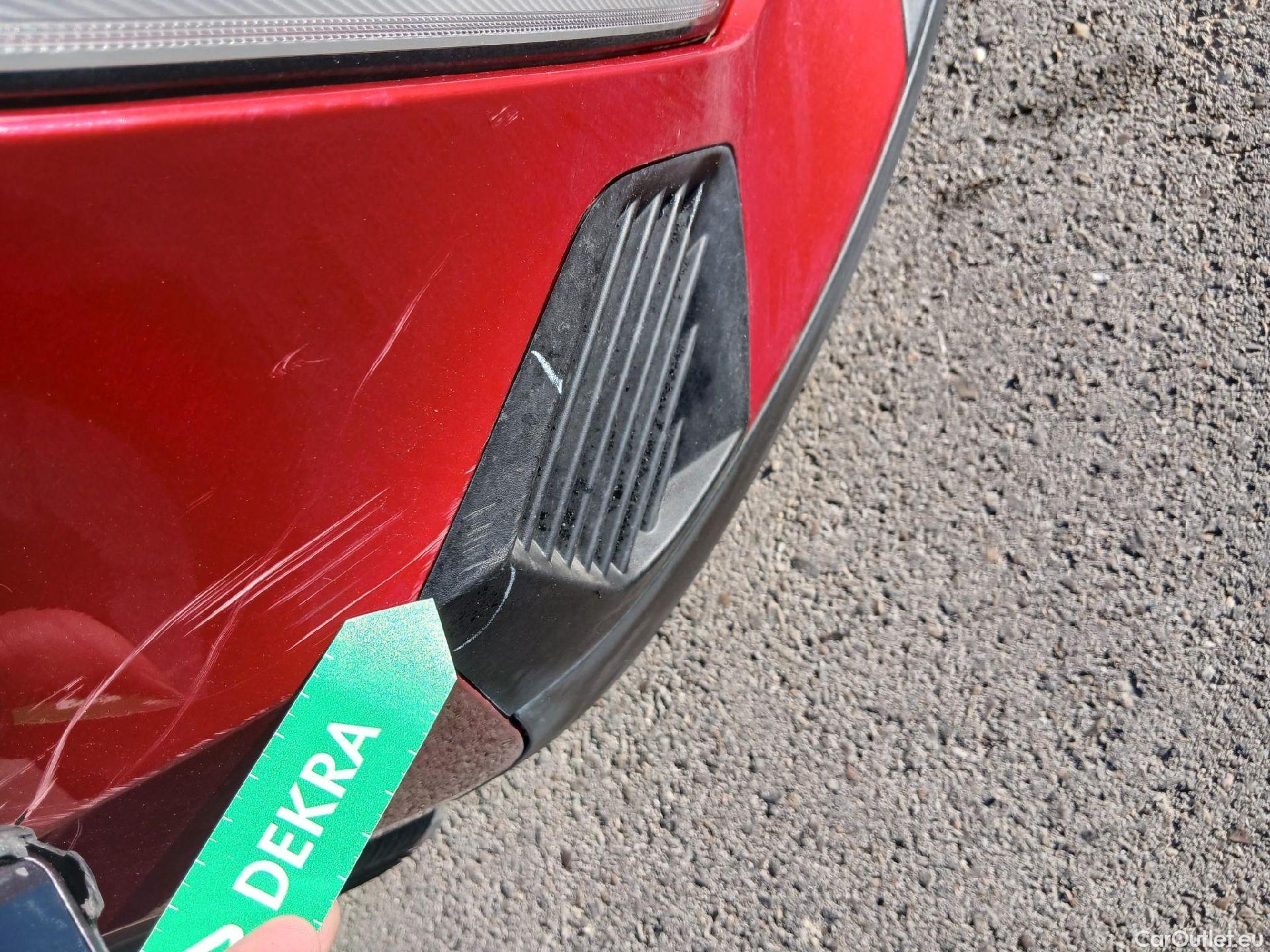  Peugeot  2008 PEUGEOT  / 2019 / 5P / todoterreno Active Pack BlueHDI 81kW (110CV) #13