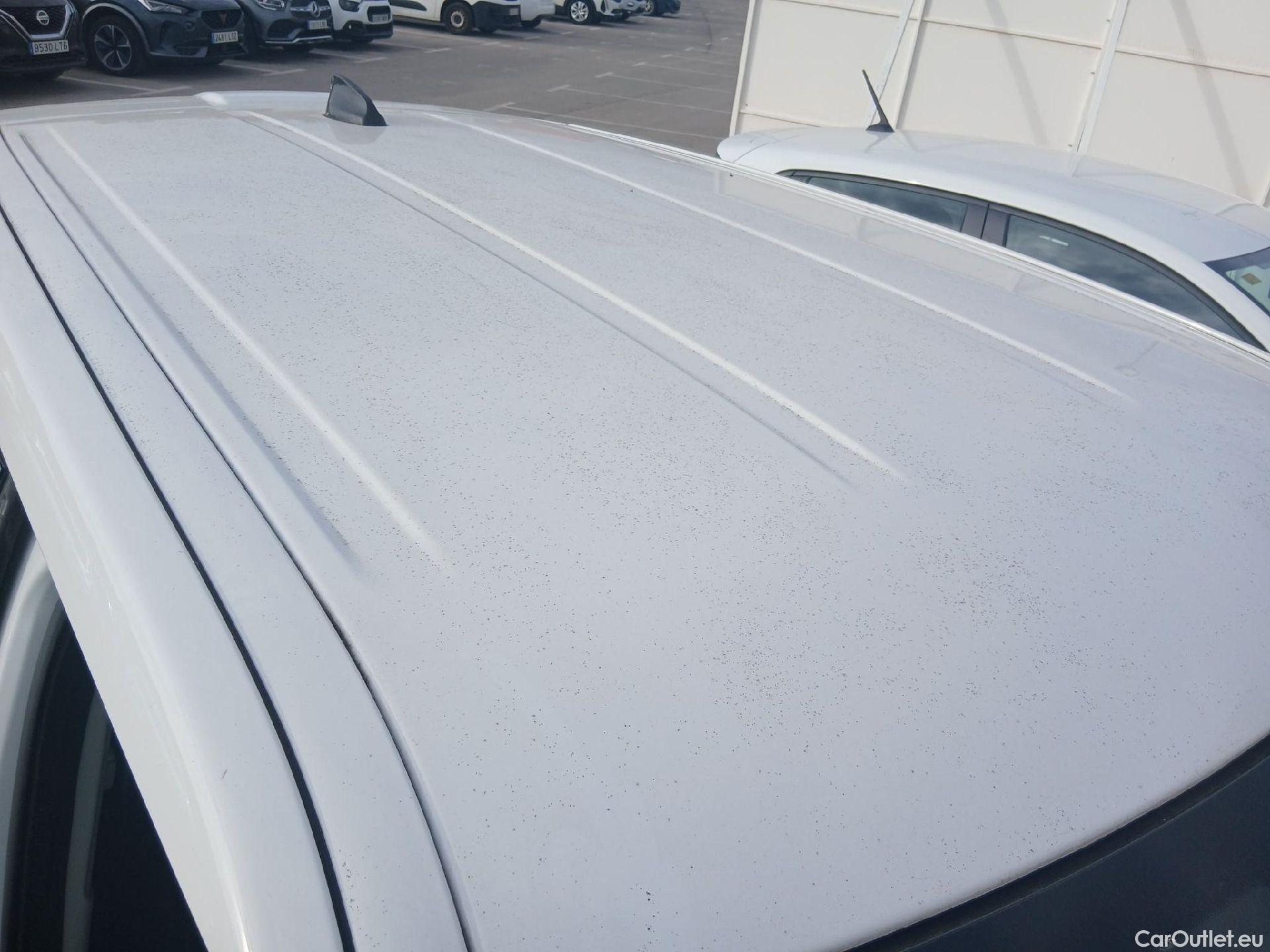  Land Rover  Range Rover LAND ROVER  Evoque / 2015 / 5P / 2.0L eD4 Diesel 110kW (150CV) 4x2 Pure #41