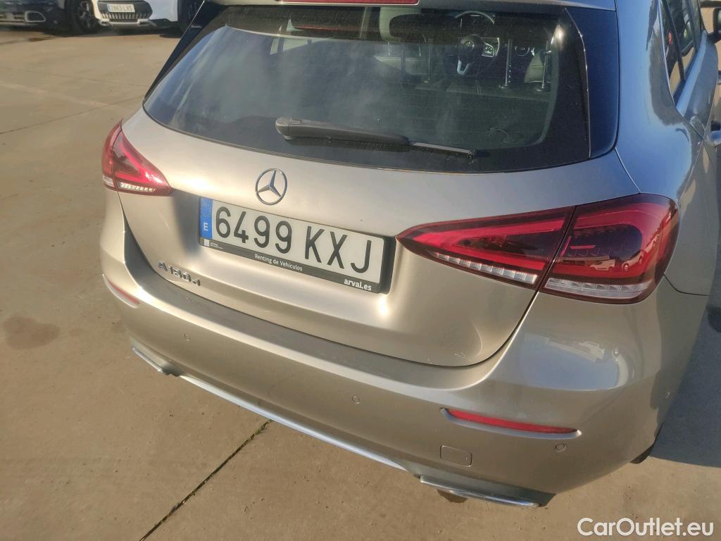  Mercedes  A-Klasse MERCEDES-BENZ Clase A / 2018 / 5P / berlina con portón A 180 d #3