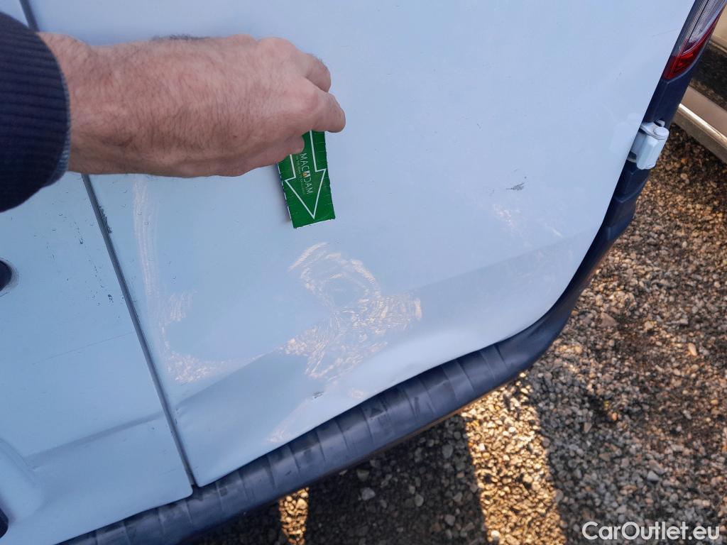  Renault  Kangoo RENAULT  Furgón/2013/3P/furgón derivado de turismo Profesional dCi 55 kW (75 CV) #24