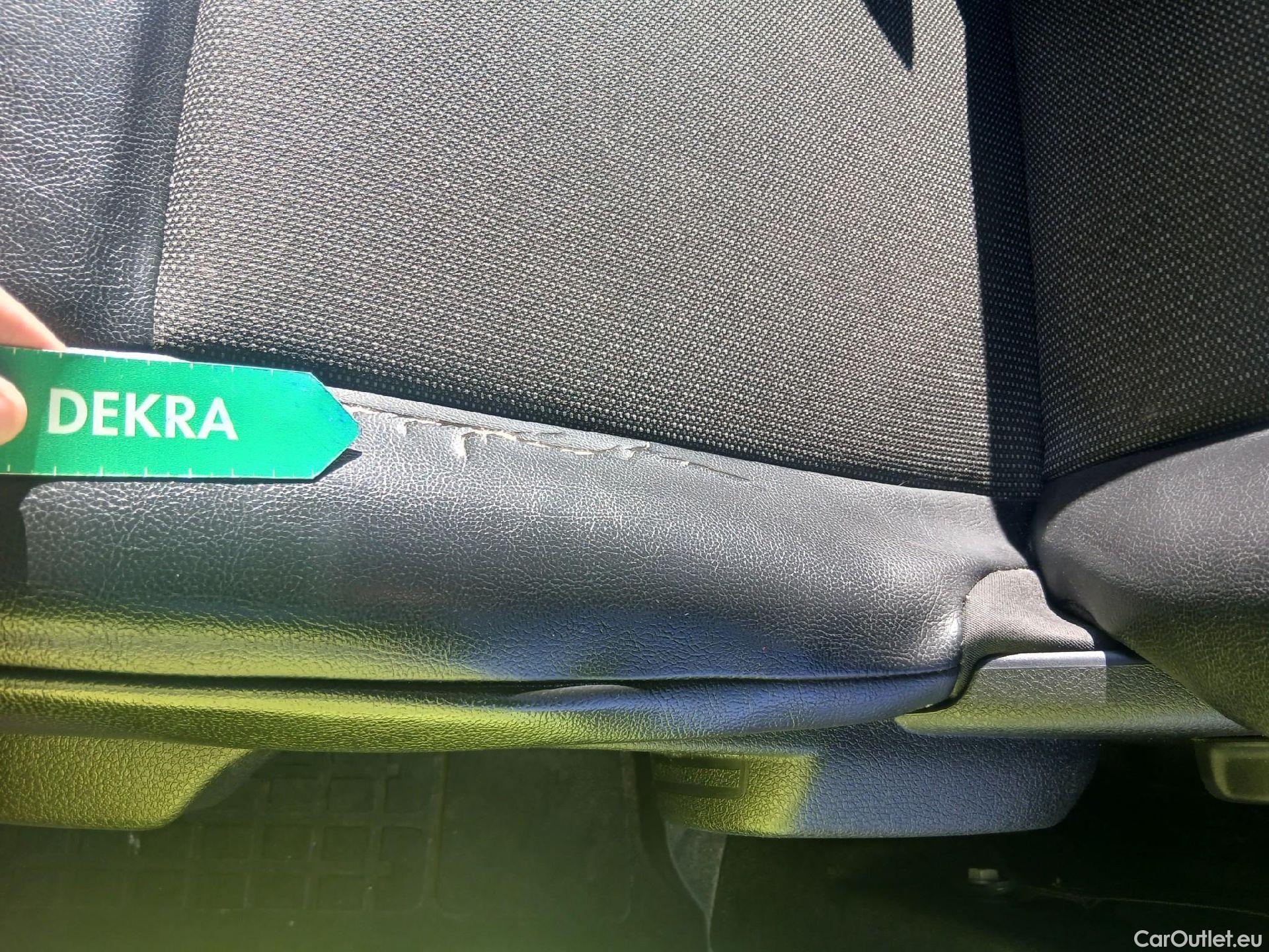  Opel  Vivaro OPEL  / 2019 / 4P / furgón 1.5 Diésel 74kW(100CV)M Std Exp #15