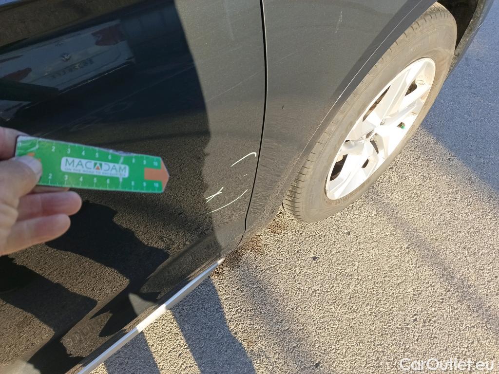  Audi  Q5 AUDI  / 2020 / 5P / todoterreno Advanced 35 TDI 120kW S tronic (AC2) #3