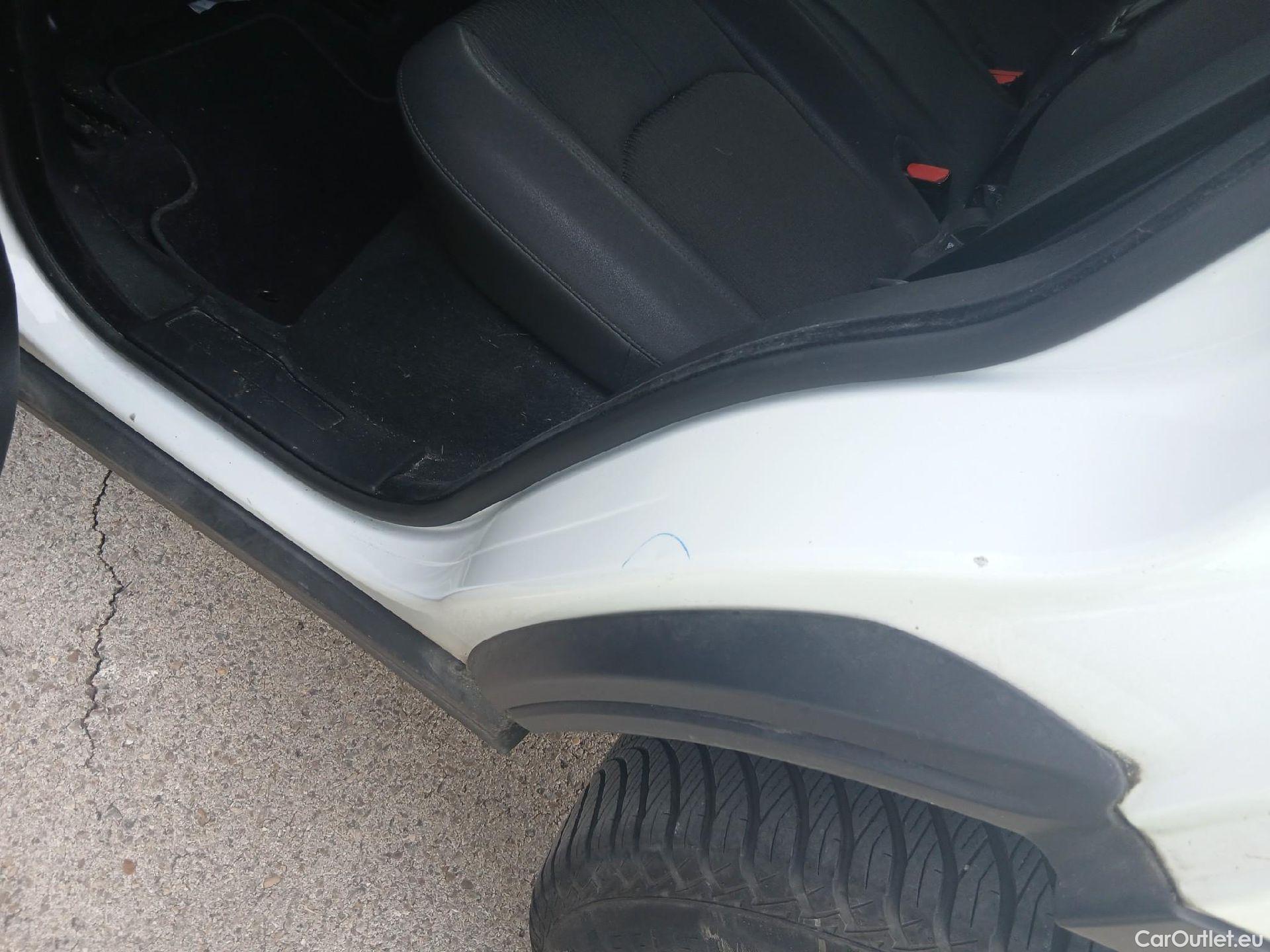  Land Rover  Range Rover LAND ROVER  Evoque / 2015 / 5P / 2.0L eD4 Diesel 110kW (150CV) 4x2 Pure #19