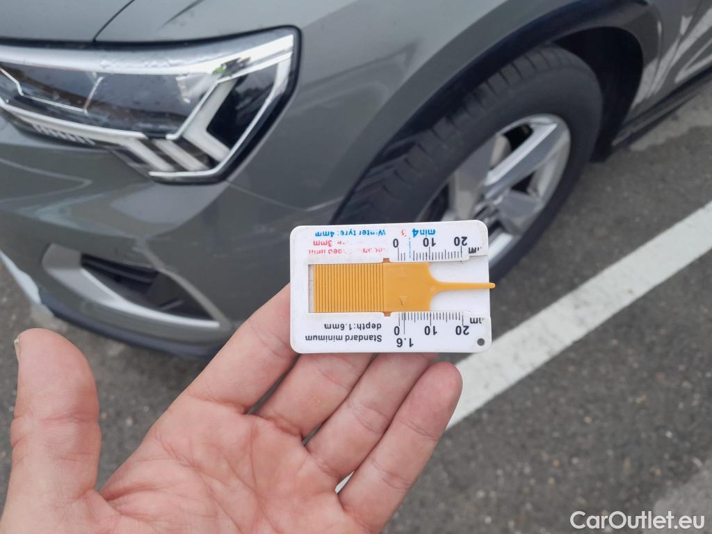  Audi  Q3 AUDI  / 2018 / 5P / todoterreno Advanced 35 TFSI 110kW (150CV) #8