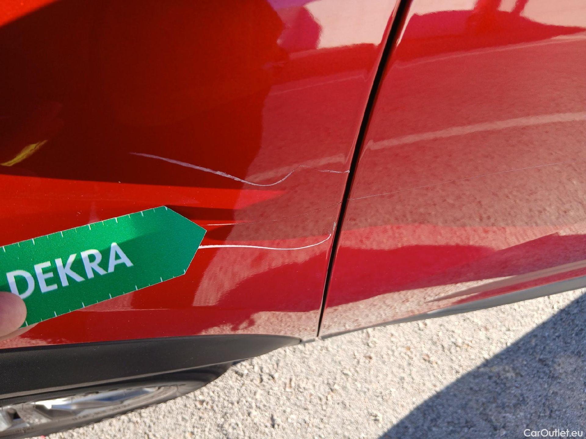  Peugeot  2008 PEUGEOT  / 2019 / 5P / todoterreno Active Pack BlueHDI 81kW (110CV) #15