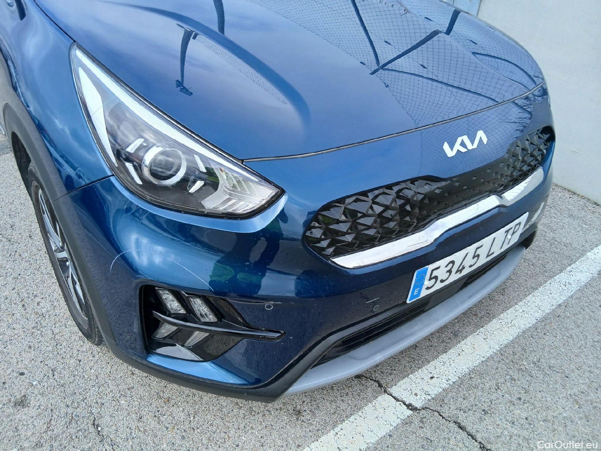  KIA  Niro KIA  / 2019 / 5P / crossover 1.6 GDi PHEV 104kW (141CV) Drive #6