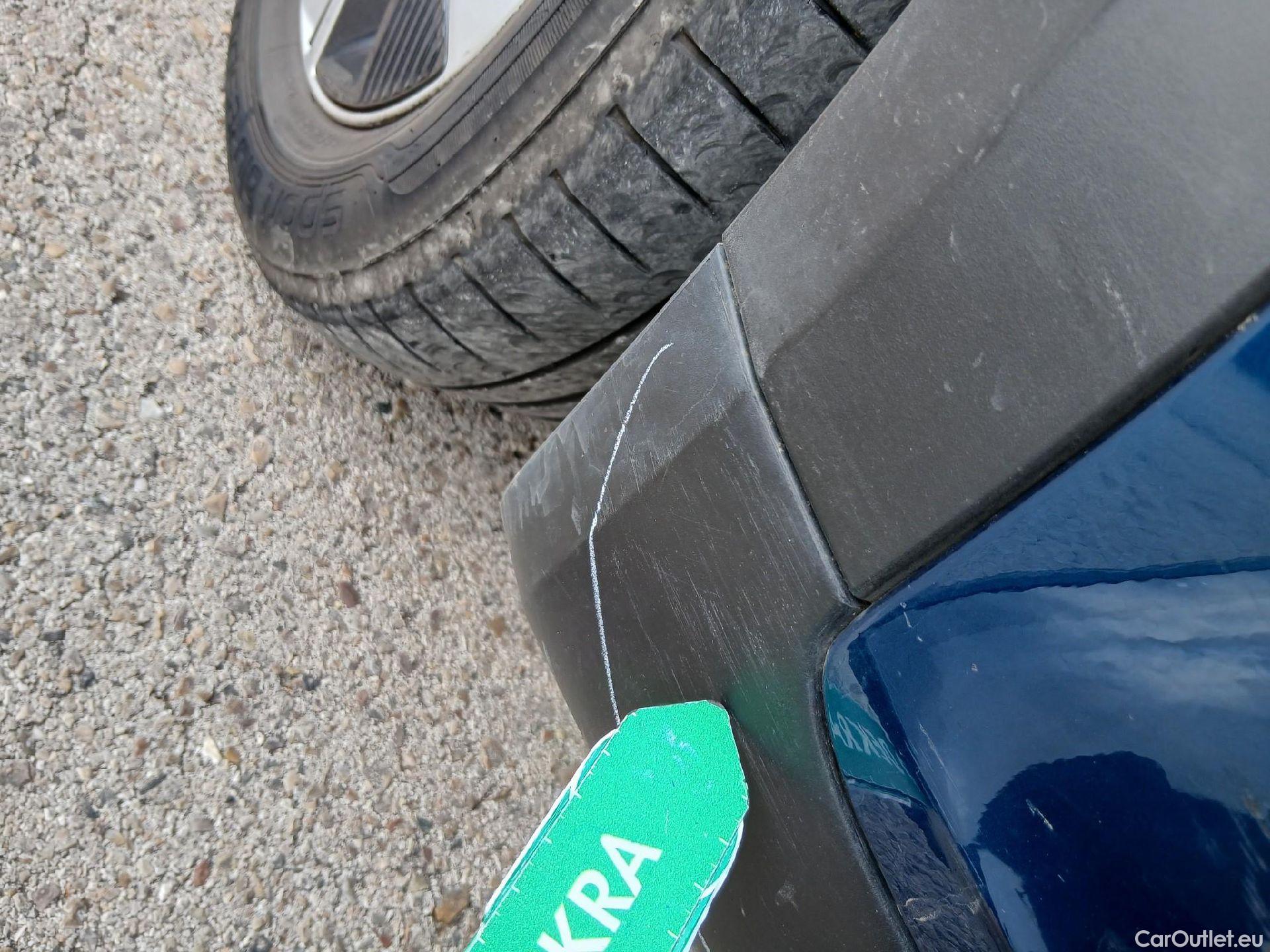  KIA  Niro KIA  / 2019 / 5P / crossover 1.6 GDi PHEV 104kW (141CV) Drive #9