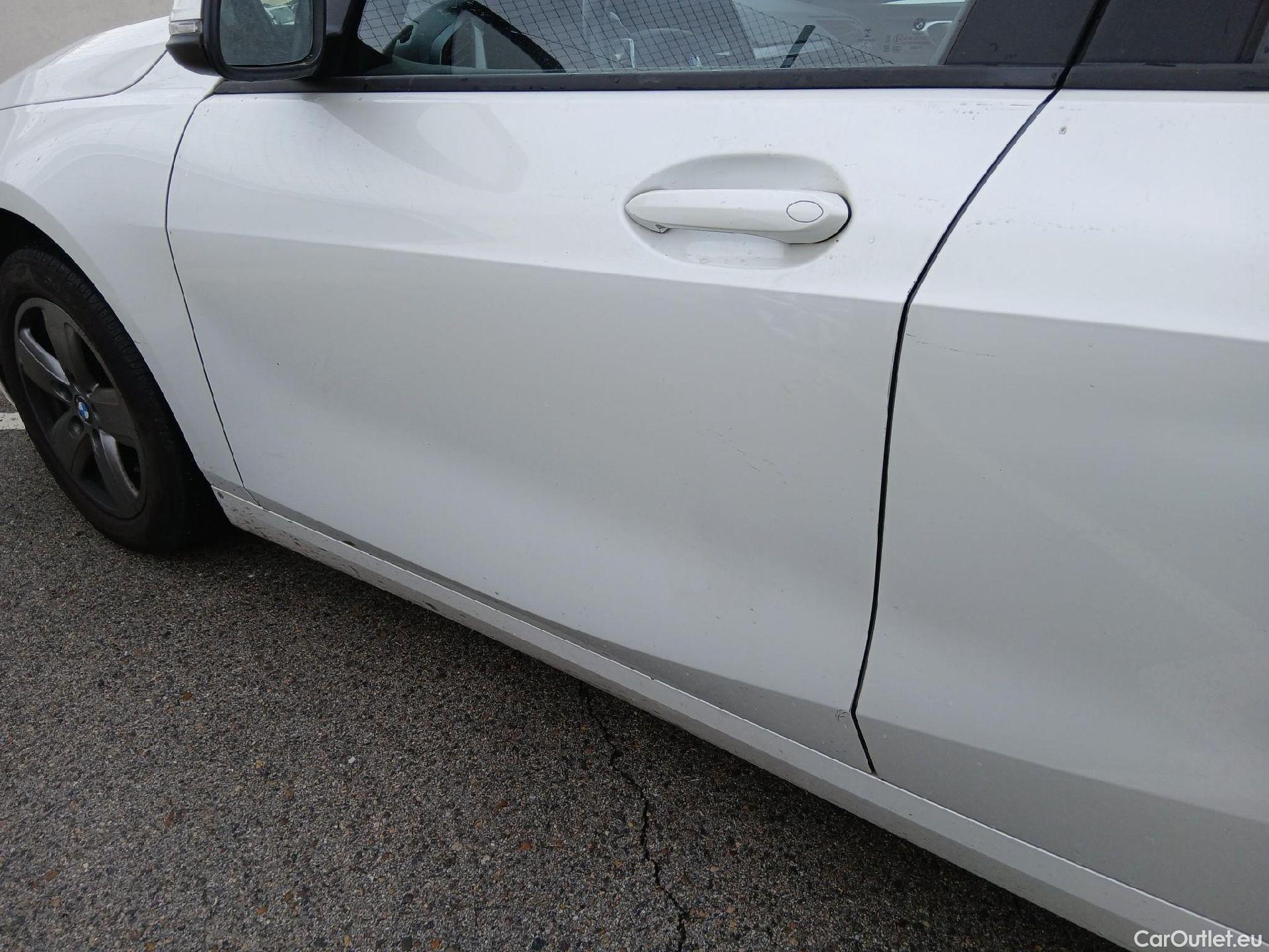  Bmw  Serie 1 BMW  / 2019 / 5P / berlina con portón 118i #7