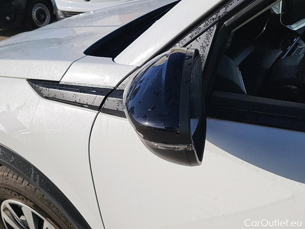  Peugeot  2008 PEUGEOT  / 2019 / 5P / todoterreno Active BlueHDI 81kW (110CV) #7