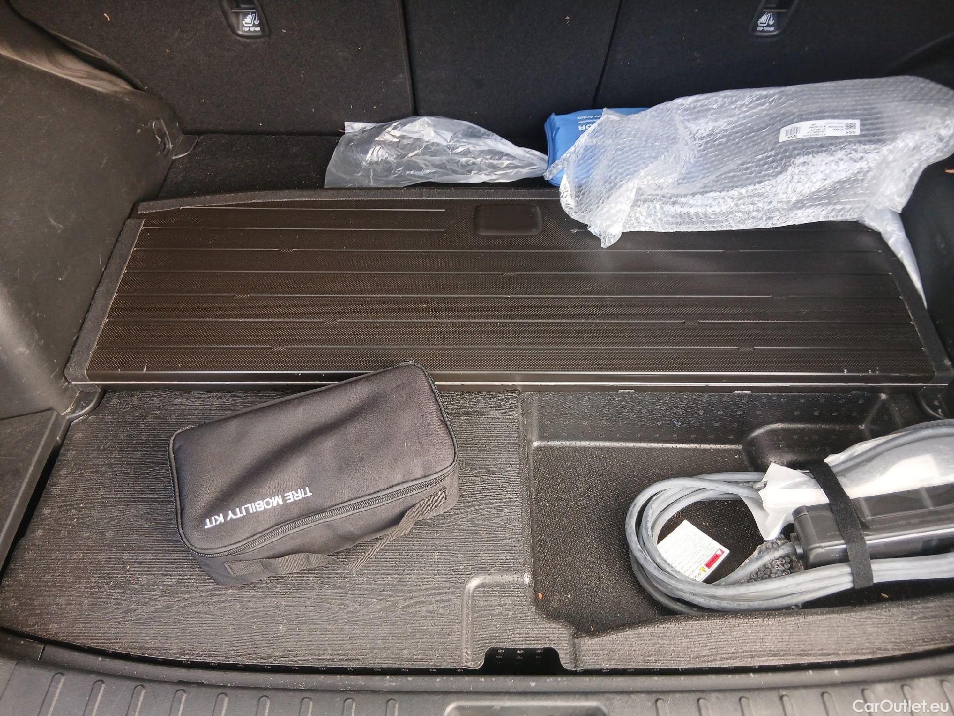  Hyundai  Tucson HYUNDAI  / 2020 / 5P / todoterreno 1.6 TGDI PHEV 195kW Style Auto 4x4 #2