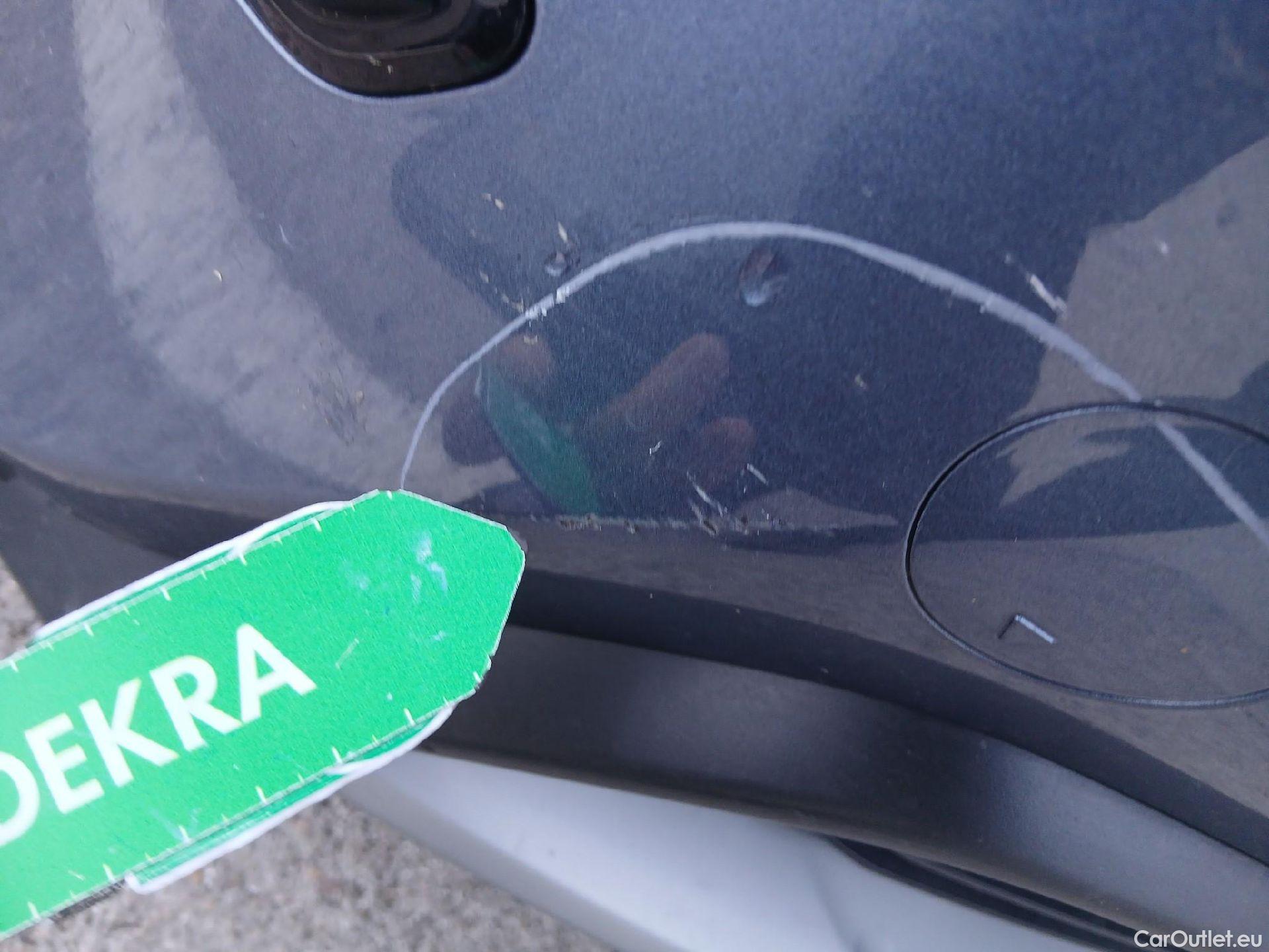  KIA  Niro KIA  / 2019 / 5P / crossover 1.6 GDi PHEV 104kW (141CV) Drive #12