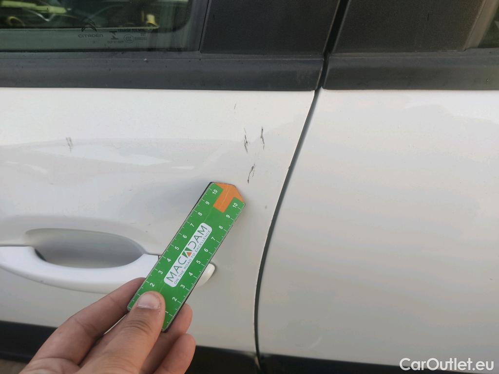  Citroen  C3 CITROEN  / 2016 / 5P / berlina con portón PureTech 60KW (82CV) FEEL (CX) #20