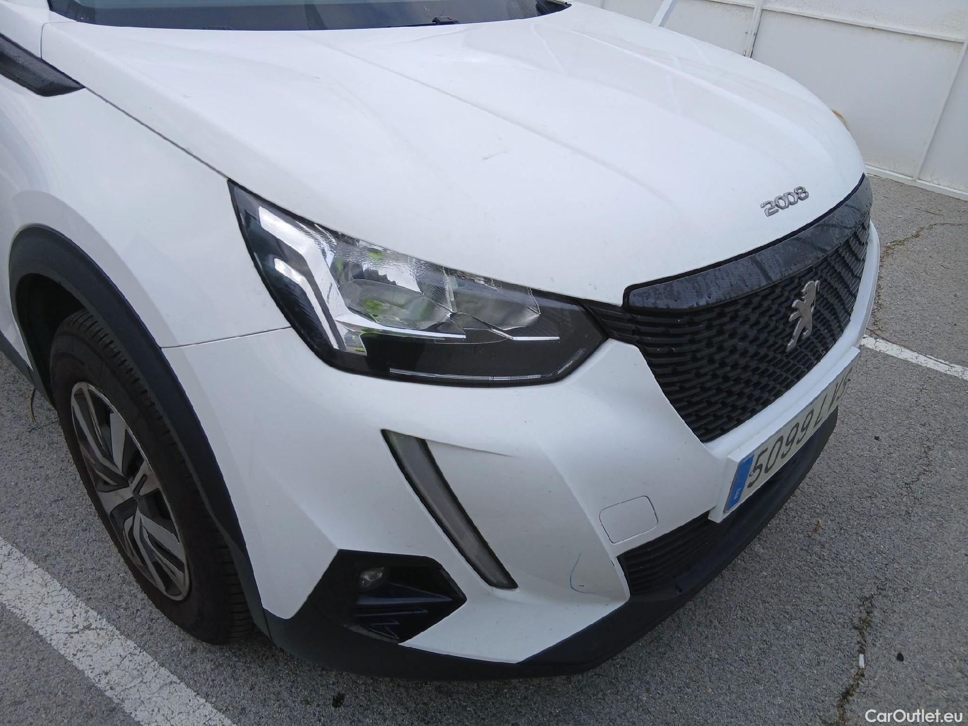  Peugeot  2008 PEUGEOT  / 2019 / 5P / todoterreno Active BlueHDI 81kW (110CV) #5