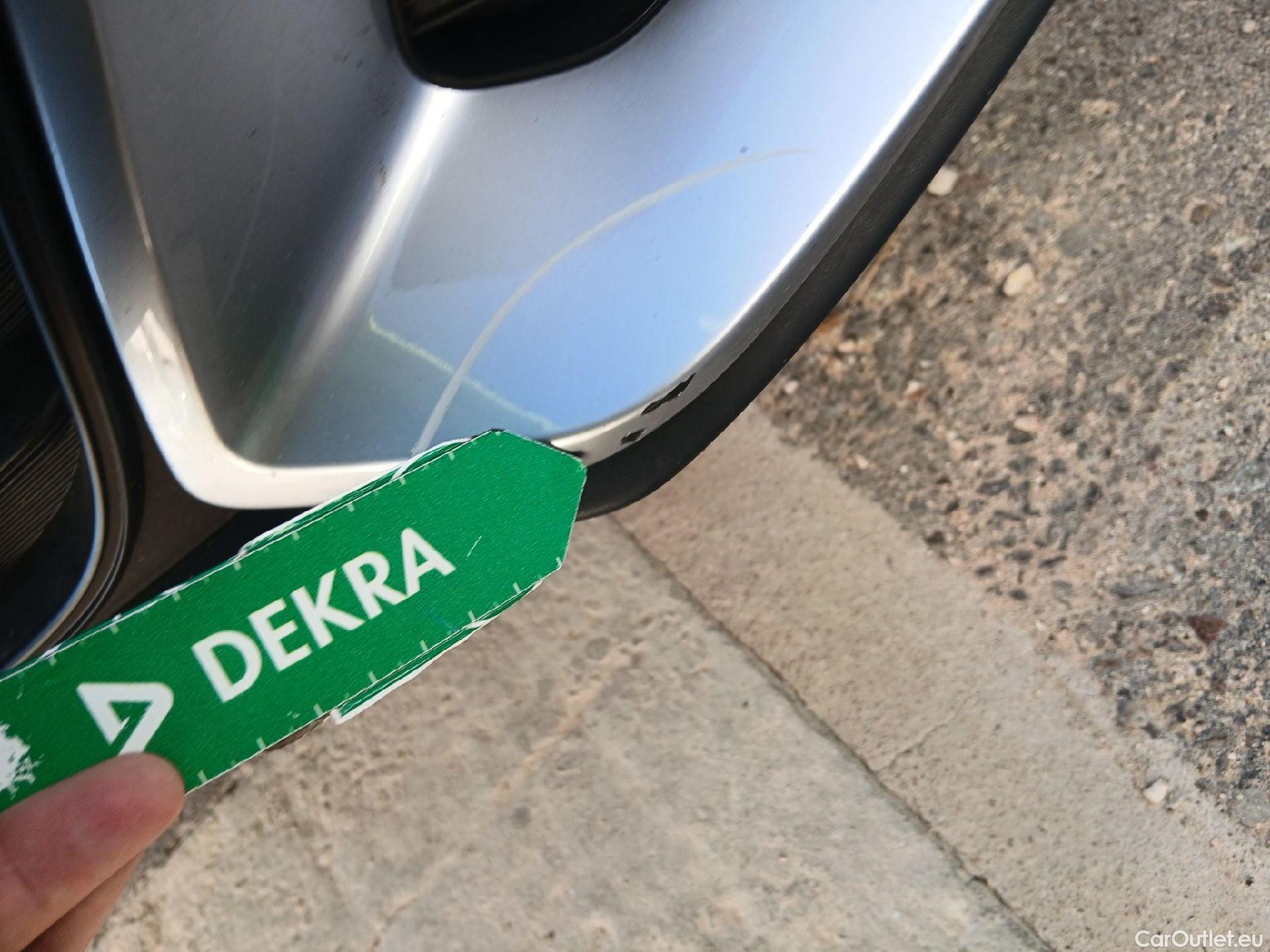  KIA  Sportage KIA  / 2022 / 5P / todoterreno 1.6 T-GDi 118kW (160CV) Drive 17