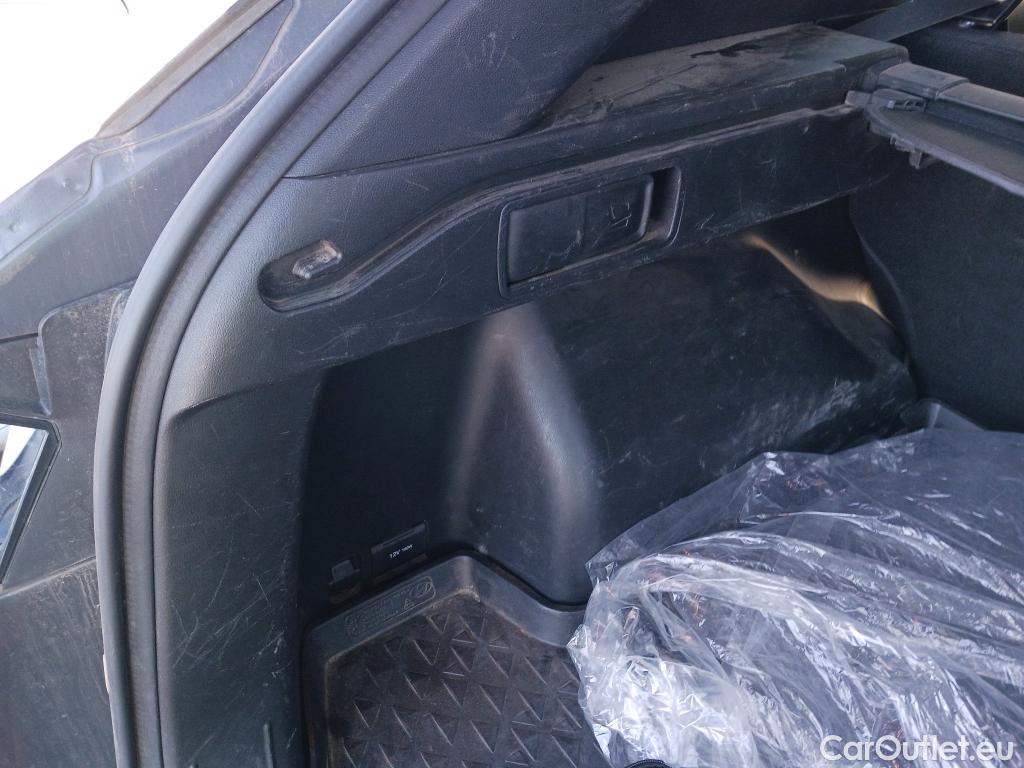  Hyundai  Tucson HYUNDAI  / 2020 / 5P / todoterreno 1.6 TGDI PHEV 195kW Tecno Sky Auto 4x4 #28