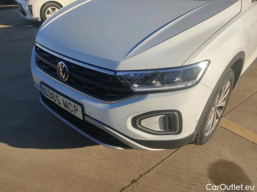  Volkswagen  T-ROC  Life 2.0 TDI 115CV MT6 E6d #17
