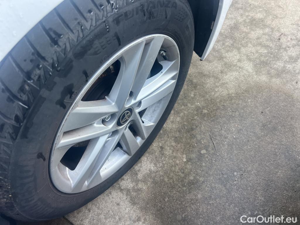  Toyota  Corolla TOYOTA  1.8 125H ACTIVE TECH E-CVT #16