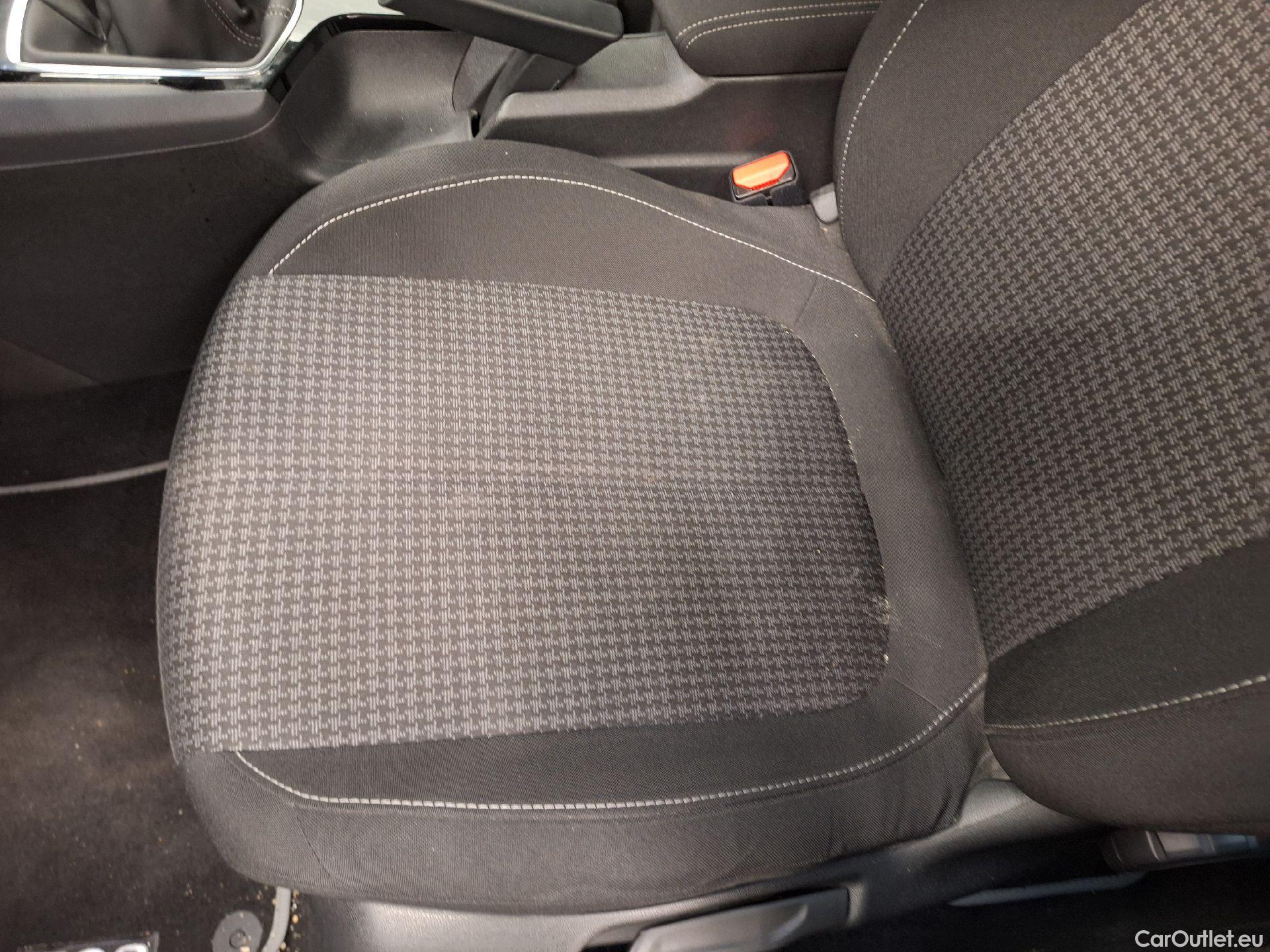  Peugeot  308 Peugeot,  FL'17, Peugeot  1.2 PureTech 110 S&S Active Pack 5d #23