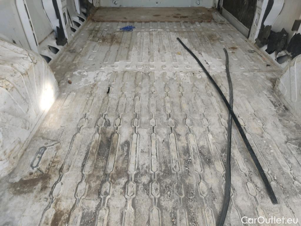  Citroen  Jumper  Furgón Gran Volumen 35 L3H3 BlueHDi 140 Start&Stop BlueHDi #14