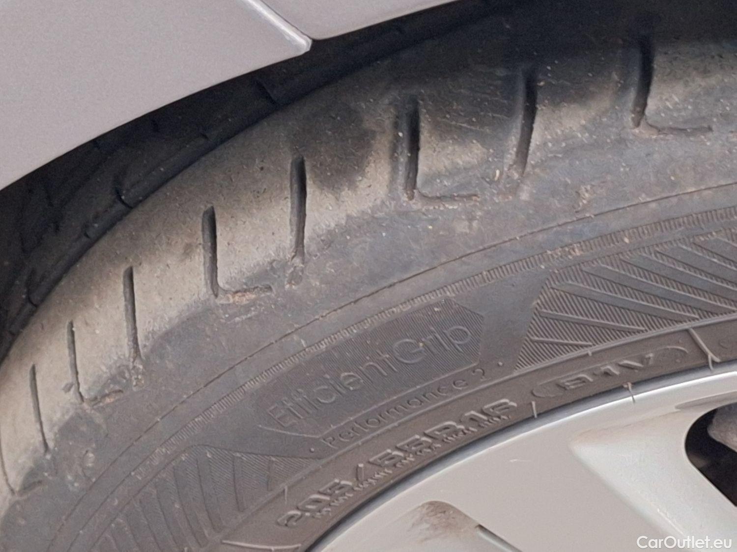  Peugeot  308 Peugeot,  SW FL'17, Peugeot  SW 1.5 BlueHDi 130 S&S EAT8 Active 5d #36