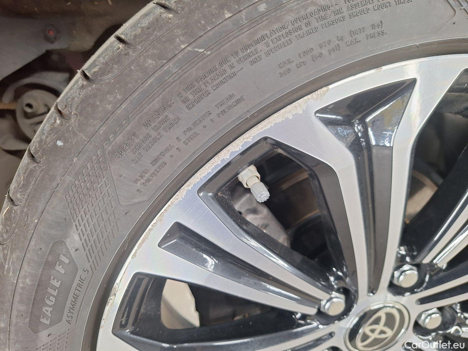  Toyota  Corolla Toyota,  TS '19, Toyota  Touring Sports 1.8 Hybrid Premium e #4