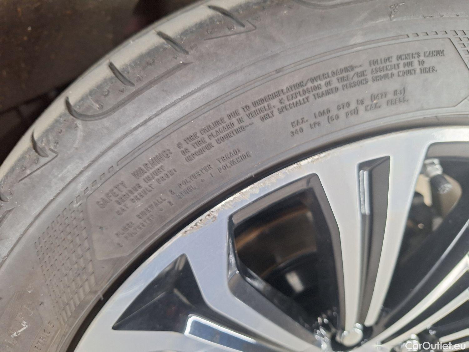  Toyota  Corolla Toyota,  TS '19, Toyota  Touring Sports 1.8 Hybrid Premium e #6