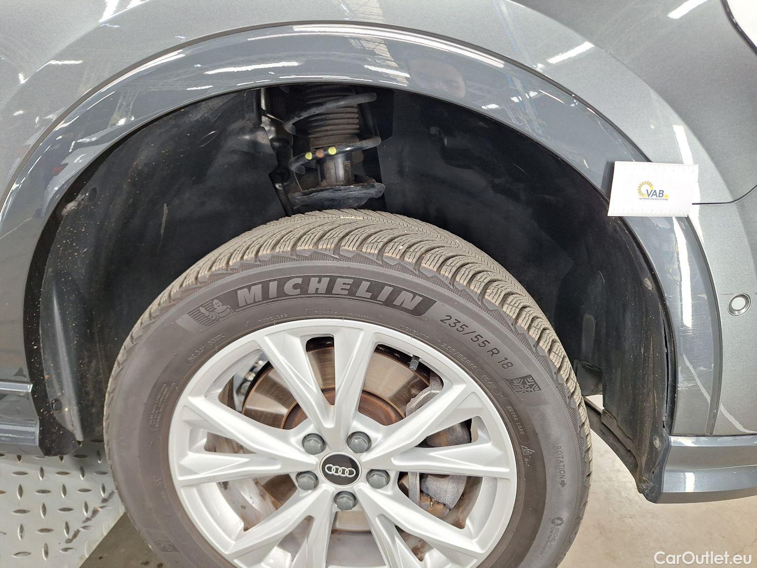  Audi  Q3 Audi,  SB '19 PHEV, Audi  Sportback 45 TFSI e S tronic S Line 5d #8