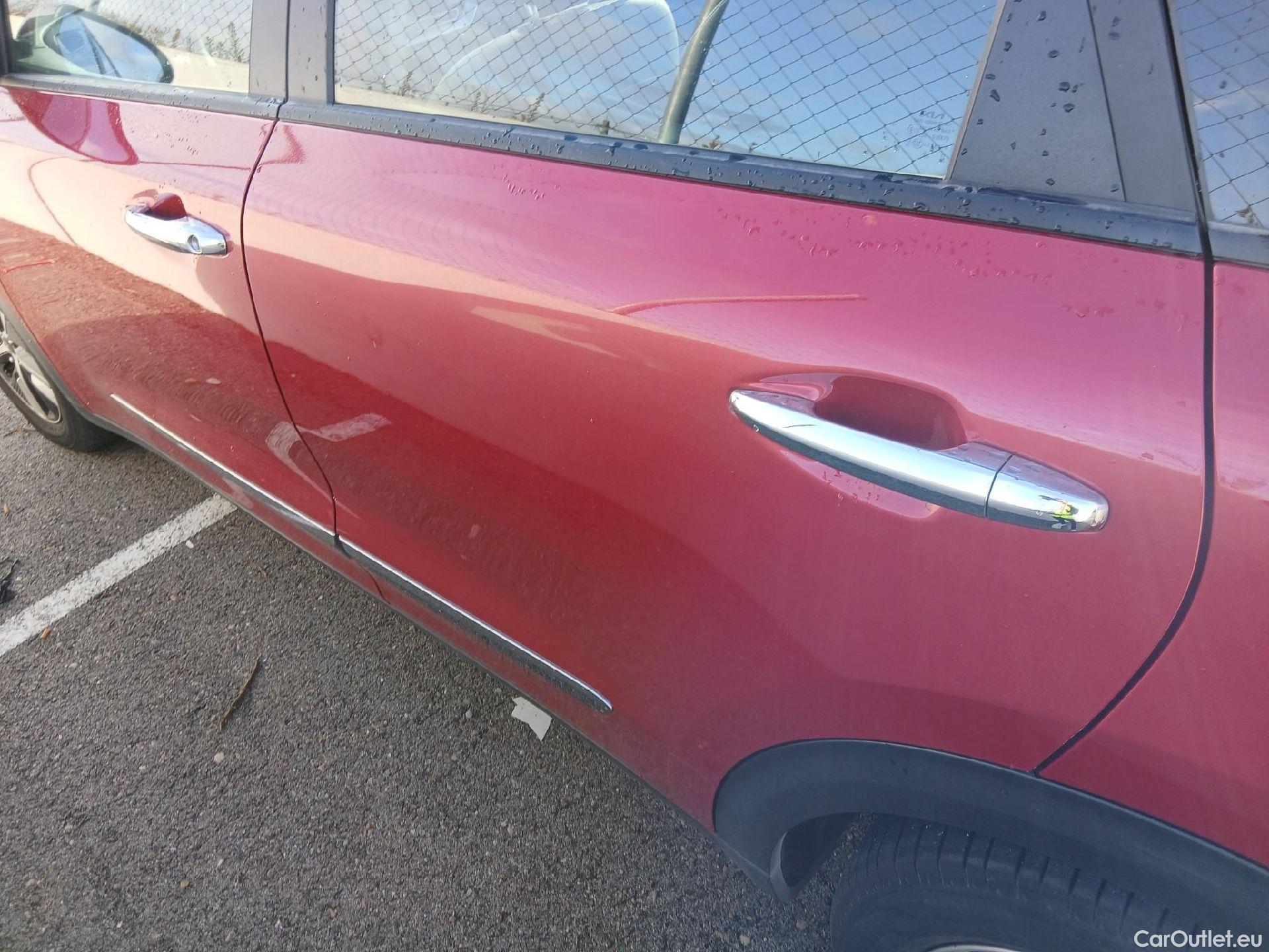  KIA  Niro KIA  / 2019 / 5P / crossover 1.6 GDi PHEV 104kW (141CV) Drive #14