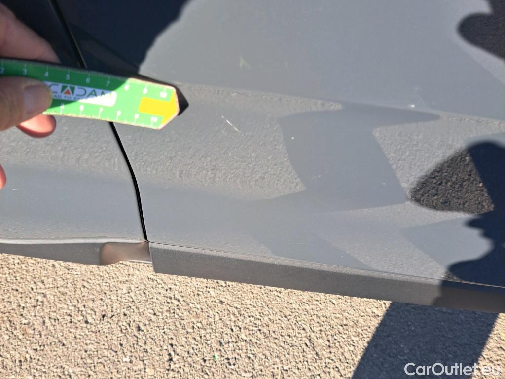  KIA  STONIC KIA  / 2017 / 5P / todoterreno 1.0 T-GDi 88kW (120CV) MHEV iMT GT Line #29