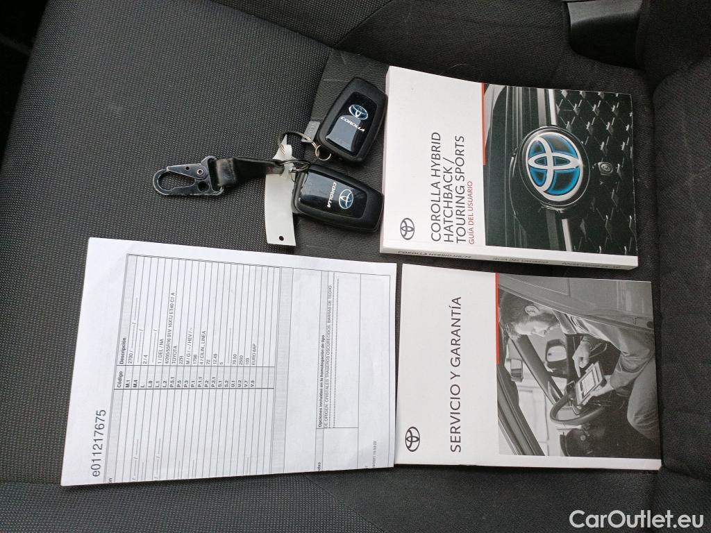  Toyota  Corolla TOYOTA  / 2019 / 5P / familiar 1.8 125H ACTIVE TECH E-CVT TOU SPORT #13