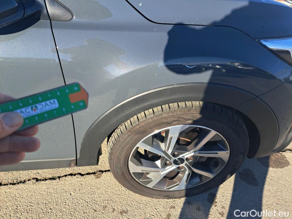  KIA  STONIC KIA  / 2017 / 5P / todoterreno 1.0 T-GDi 88kW (120CV) MHEV iMT GT Line #39