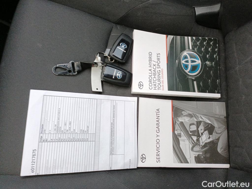  Toyota  Corolla TOYOTA  / 2019 / 5P / familiar 1.8 125H ACTIVE TECH E-CVT TOU SPORT #12