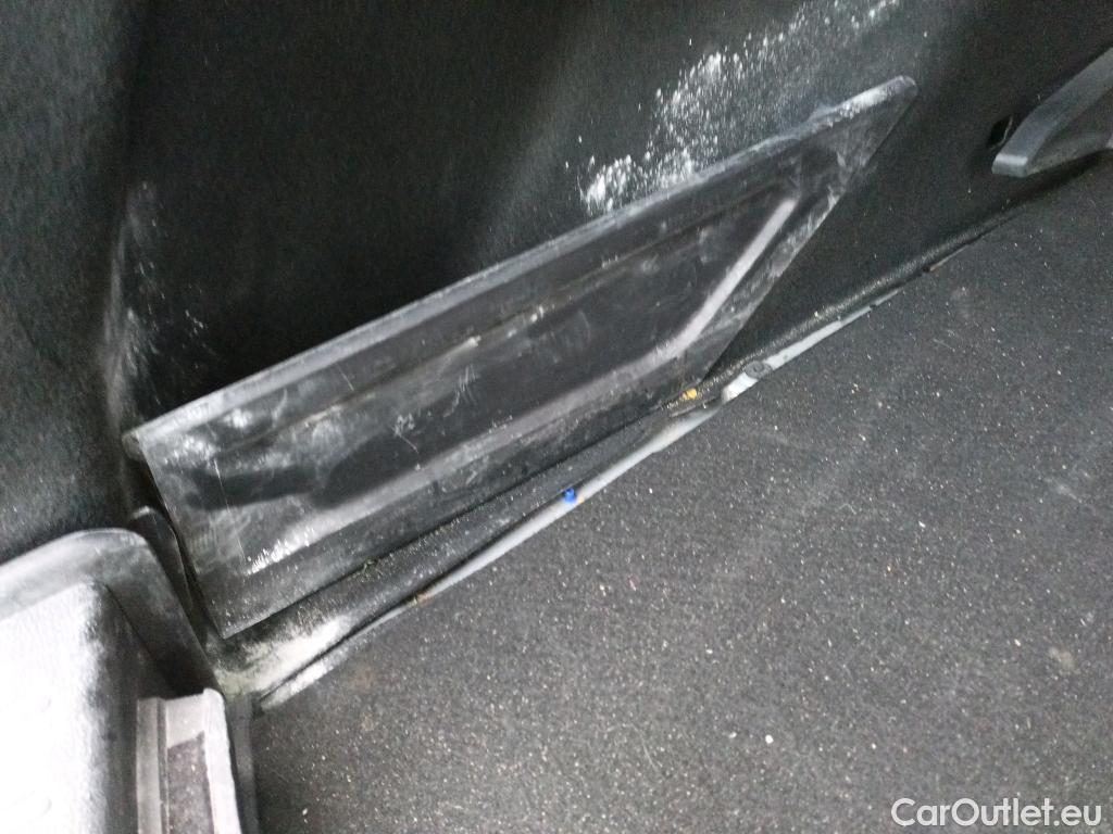  Toyota  Corolla TOYOTA  / 2019 / 5P / familiar 1.8 125H ACTIVE TECH E-CVT TOU SPORT #14