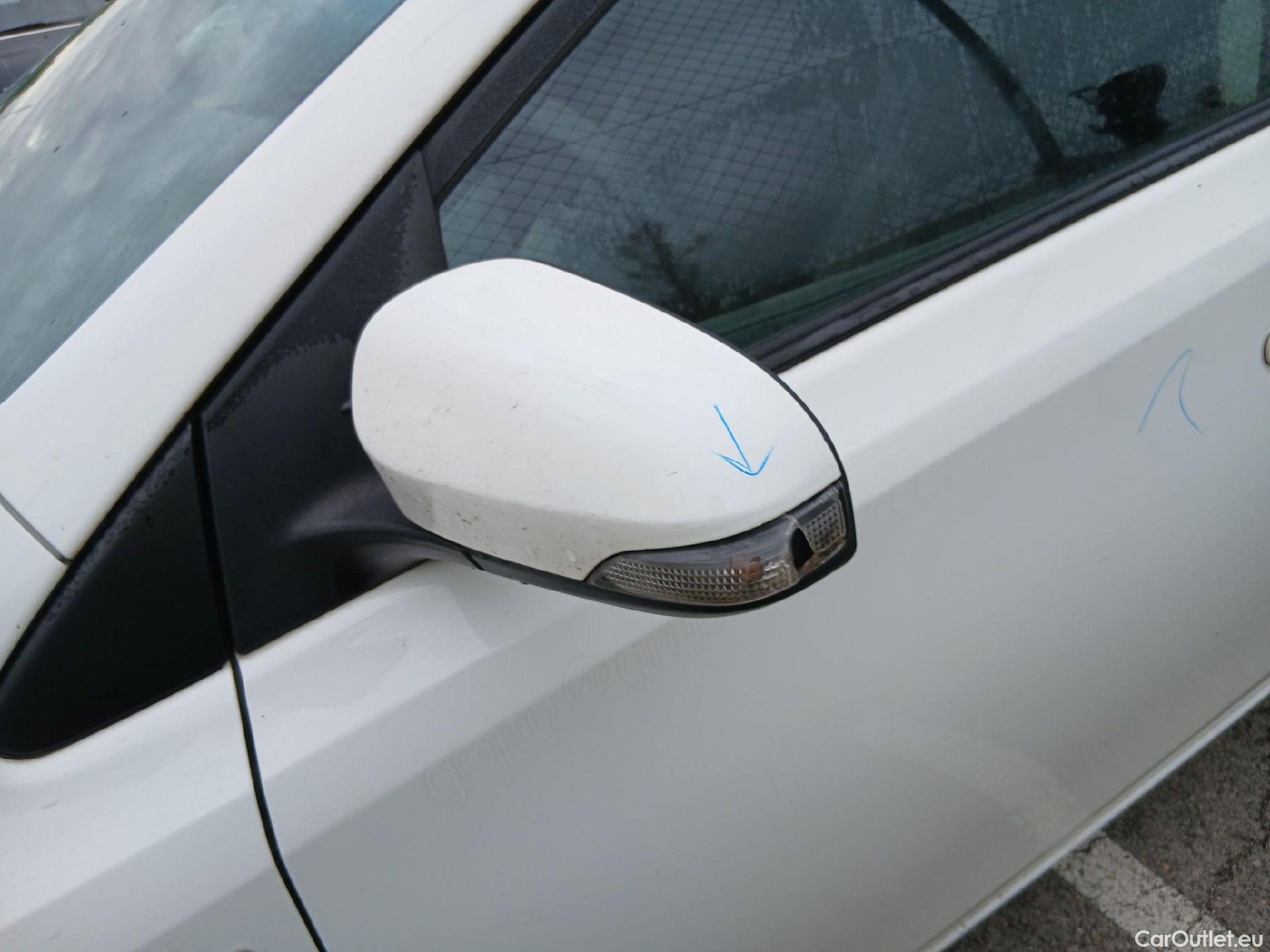  Toyota  Auris TOYOTA  / 2015 / 5P / berlina con portón 1.8 140H Hybrid Business #10