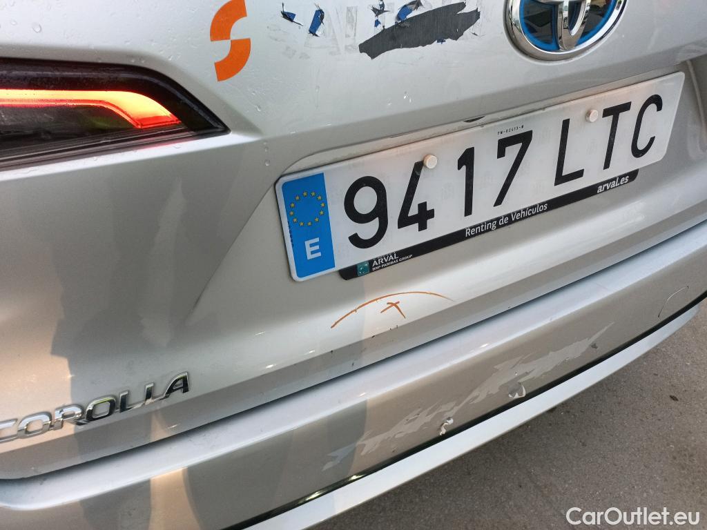  Toyota  Corolla TOYOTA  / 2019 / 5P / familiar 1.8 125H ACTIVE TECH E-CVT TOU SPORT #1