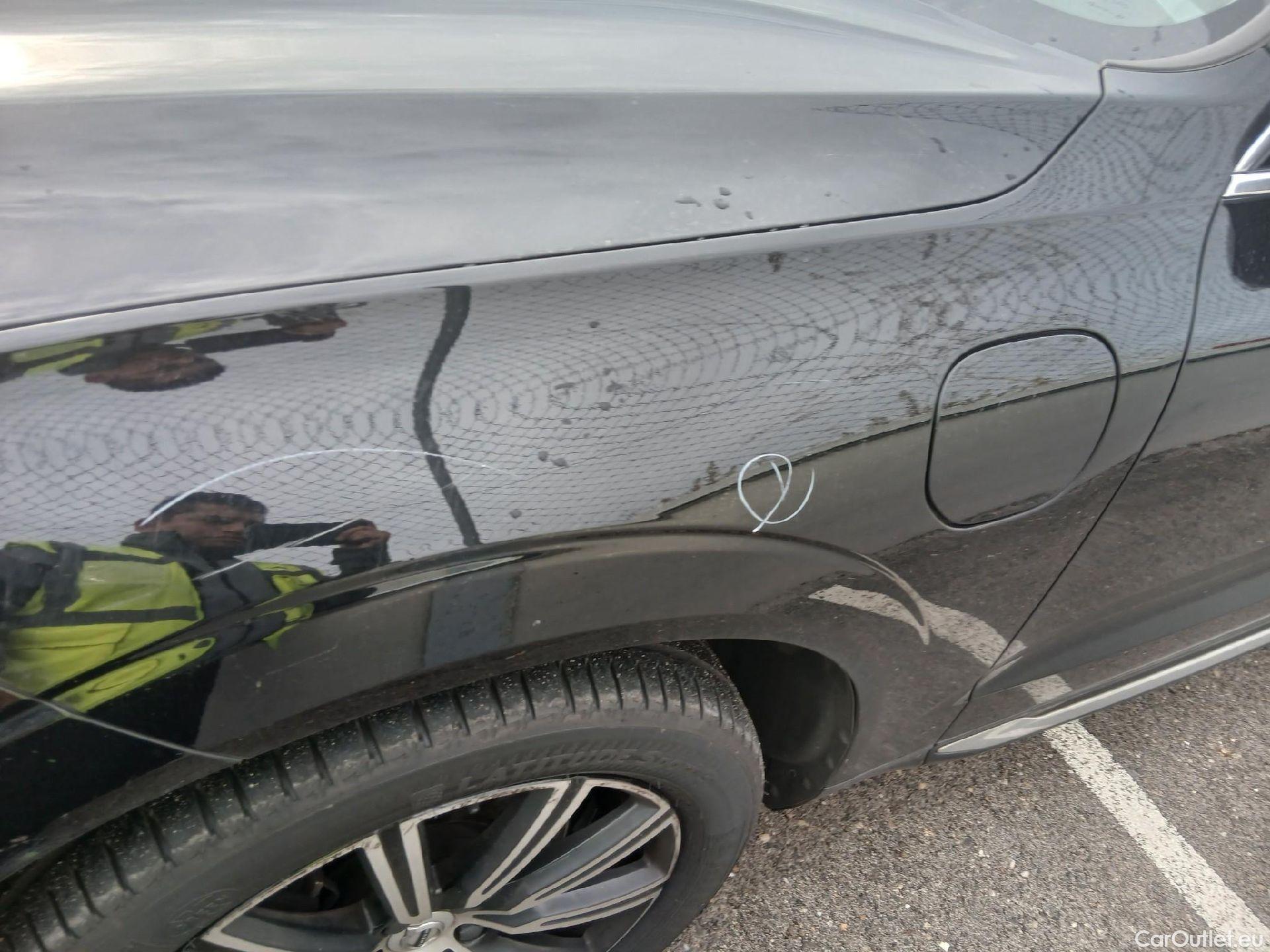  Volvo  XC60 VOLVO  / 2017 / 5P / todoterreno 2.0 T8 AWD Inscription Auto #13