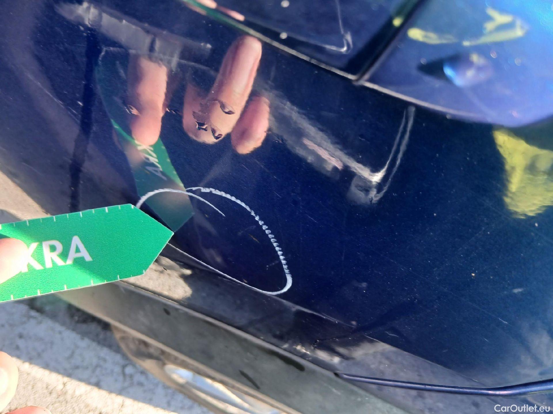  Renault  Captur RENAULT  / 2020 / 5P / todoterreno Intens TCe 90 #18