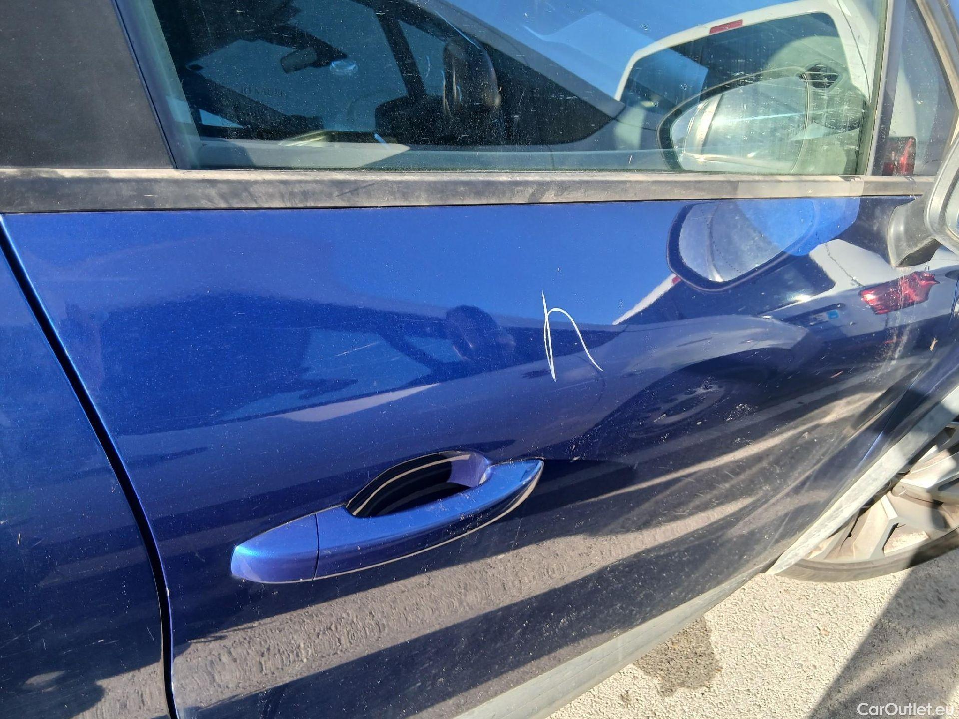  Renault  Captur RENAULT  / 2020 / 5P / todoterreno Intens TCe 90 #33