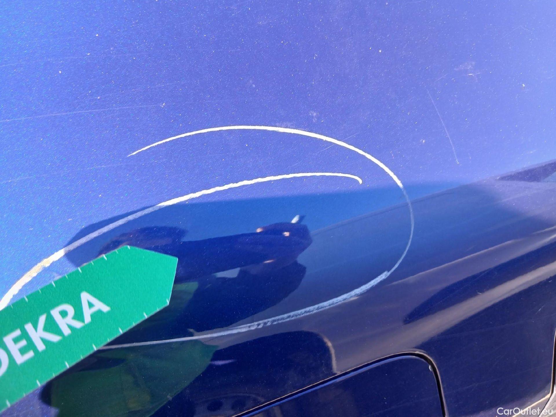  Renault  Captur RENAULT  / 2020 / 5P / todoterreno Intens TCe 90 #25