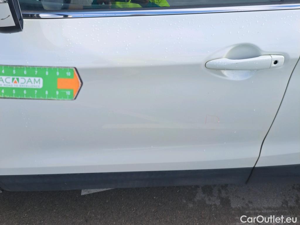  Nissan  Qashqai NISSAN  / 2017 / 5P / todoterreno DIG-T 103 kW (140 CV) E6D ACENTA #32