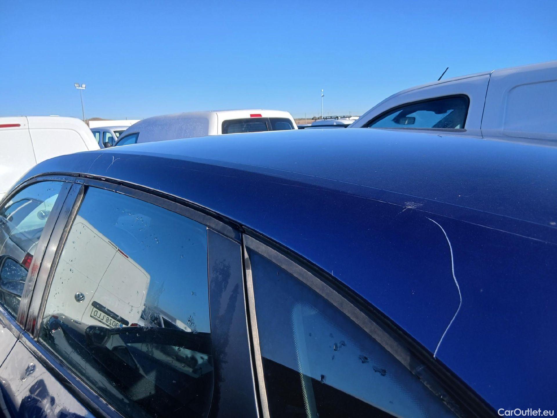  Renault  Captur RENAULT  / 2020 / 5P / todoterreno Intens TCe 90 #37