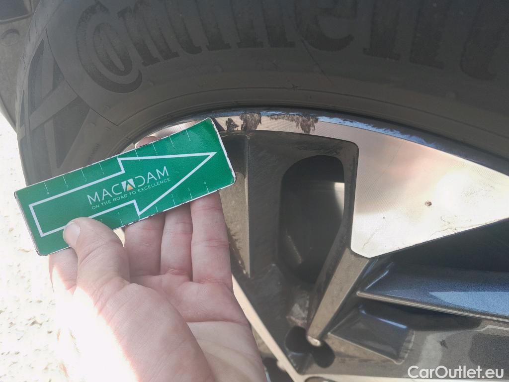  Hyundai  Tucson HYUNDAI  / 2020 / 5P / todoterreno 1.6 TGDI 110kW (150CV) 48V Tecno DCT 2C #39