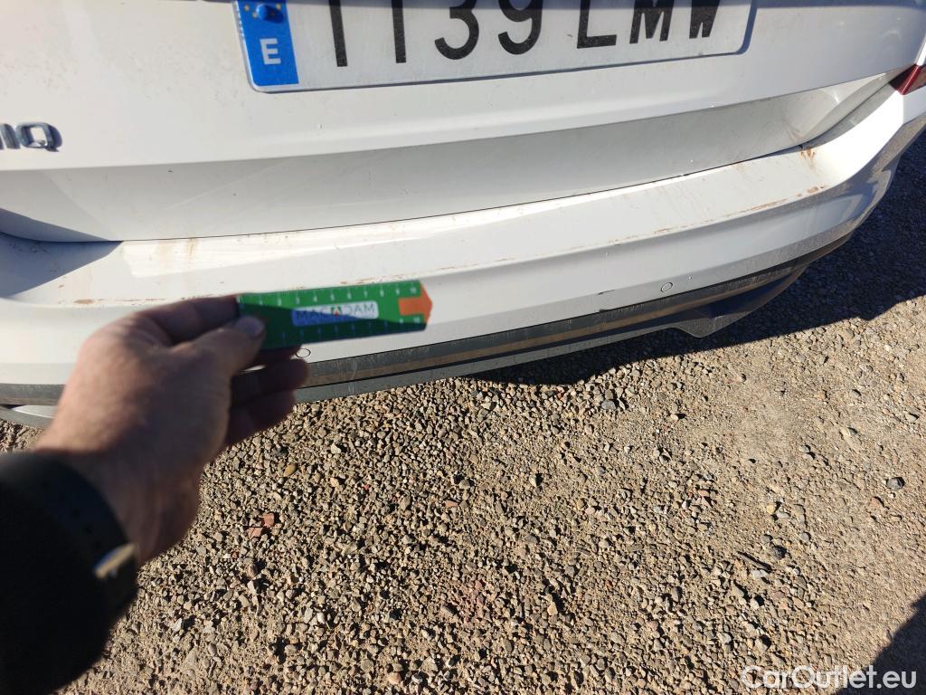  Skoda  KAMIQ SKODA  1.0 TSI 81kW (110CV) DSG Ambition #8