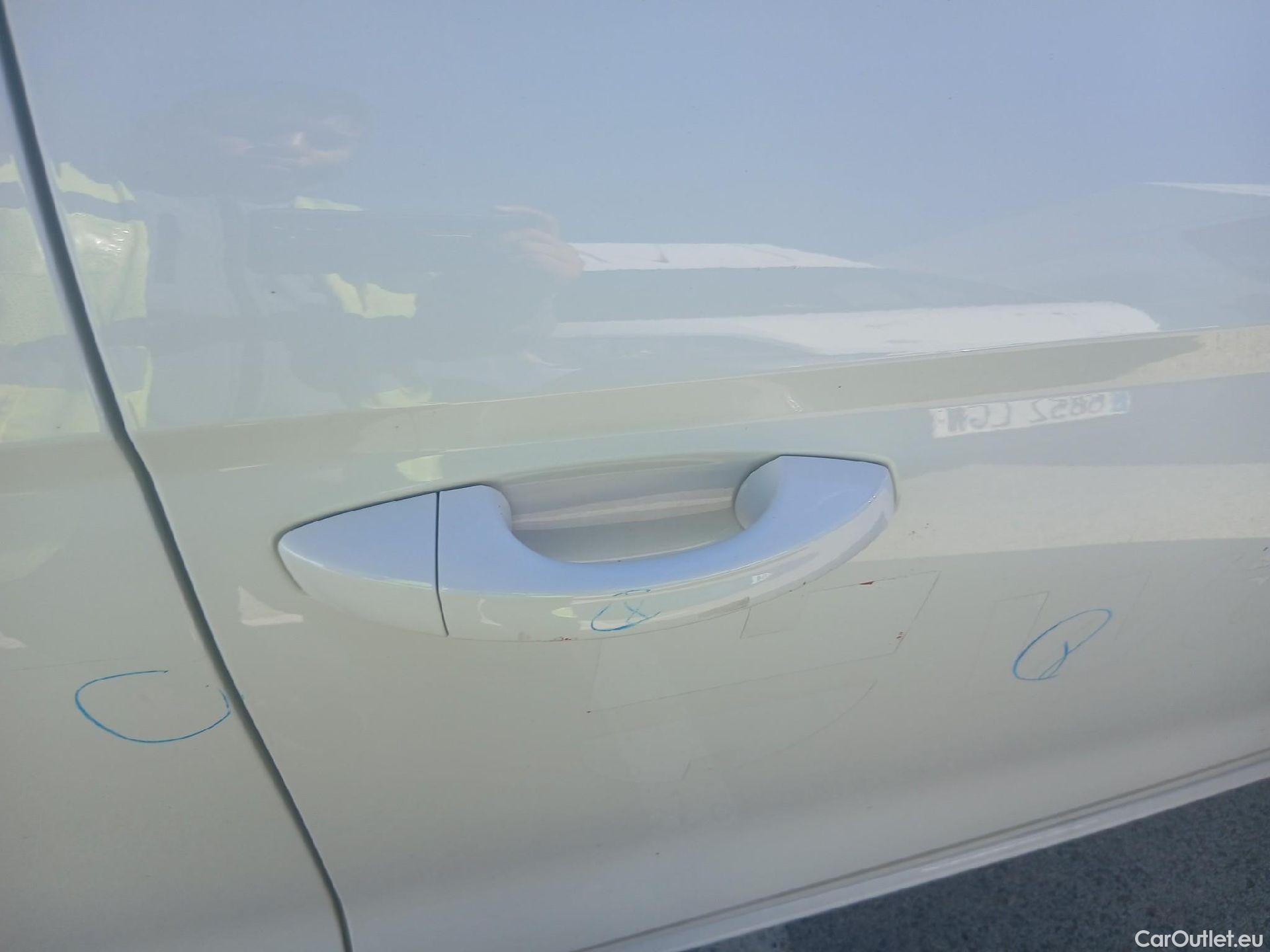  Seat  Ibiza SEAT  / 2017 / 5P / berlina con portón 1.0 MPI 59kW (80CV) Reference Plus(SP) #23