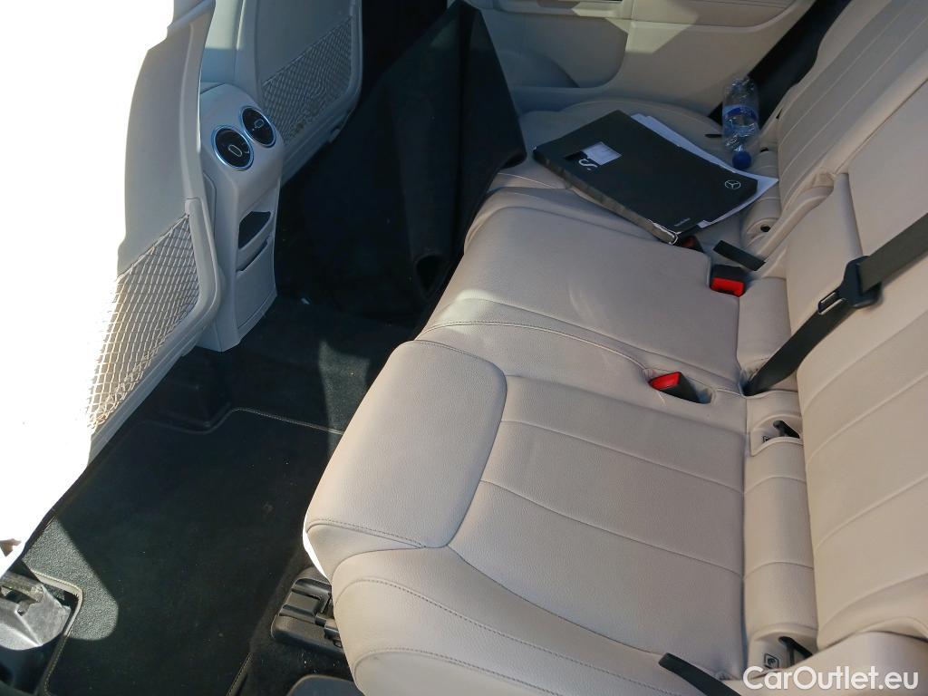  Mercedes  GLB MERCEDES-BENZ  / 2019 / 5P / todoterreno 2.0  200 D DCT 110KW (150CV) #39