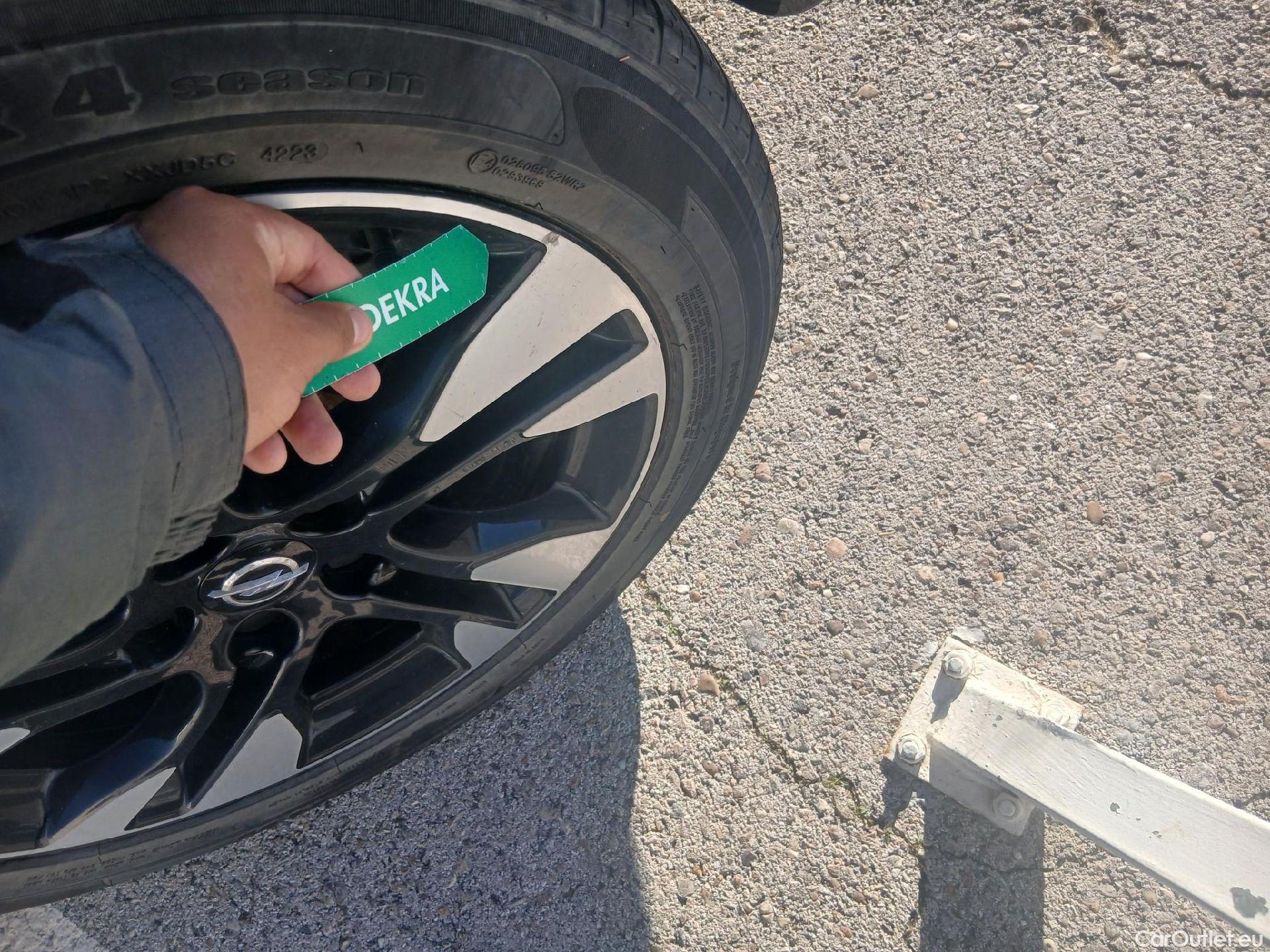  Opel   Grandland X OPEL PHEV / 2017 / 5P / todoterreno 1.6 Turbo Ultimate Auto 4x2 #15