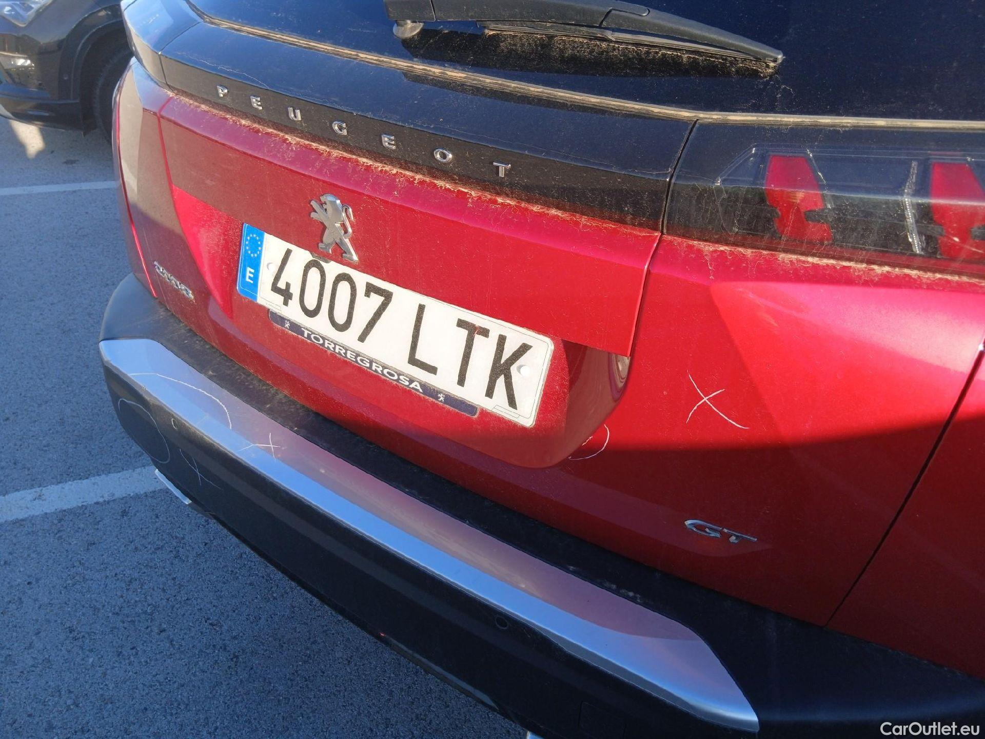  Peugeot  2008 PEUGEOT  / 2019 / 5P / todoterreno GT Puretech 130 S&S EAT8 #22