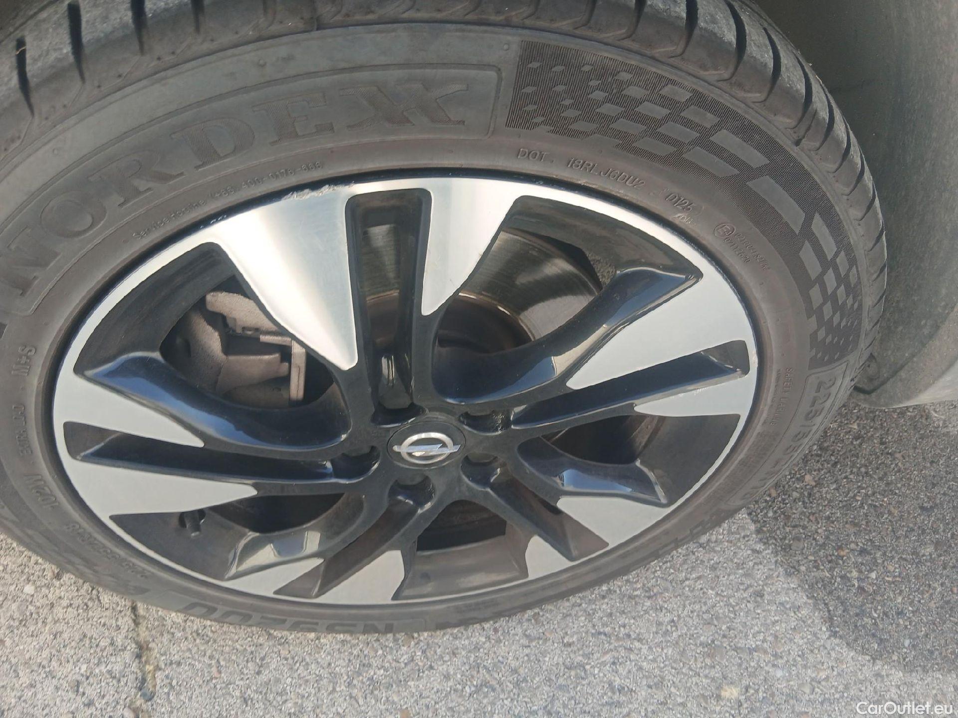  Opel   Grandland X OPEL PHEV / 2017 / 5P / todoterreno 1.6 Turbo Ultimate Auto 4x2 #11