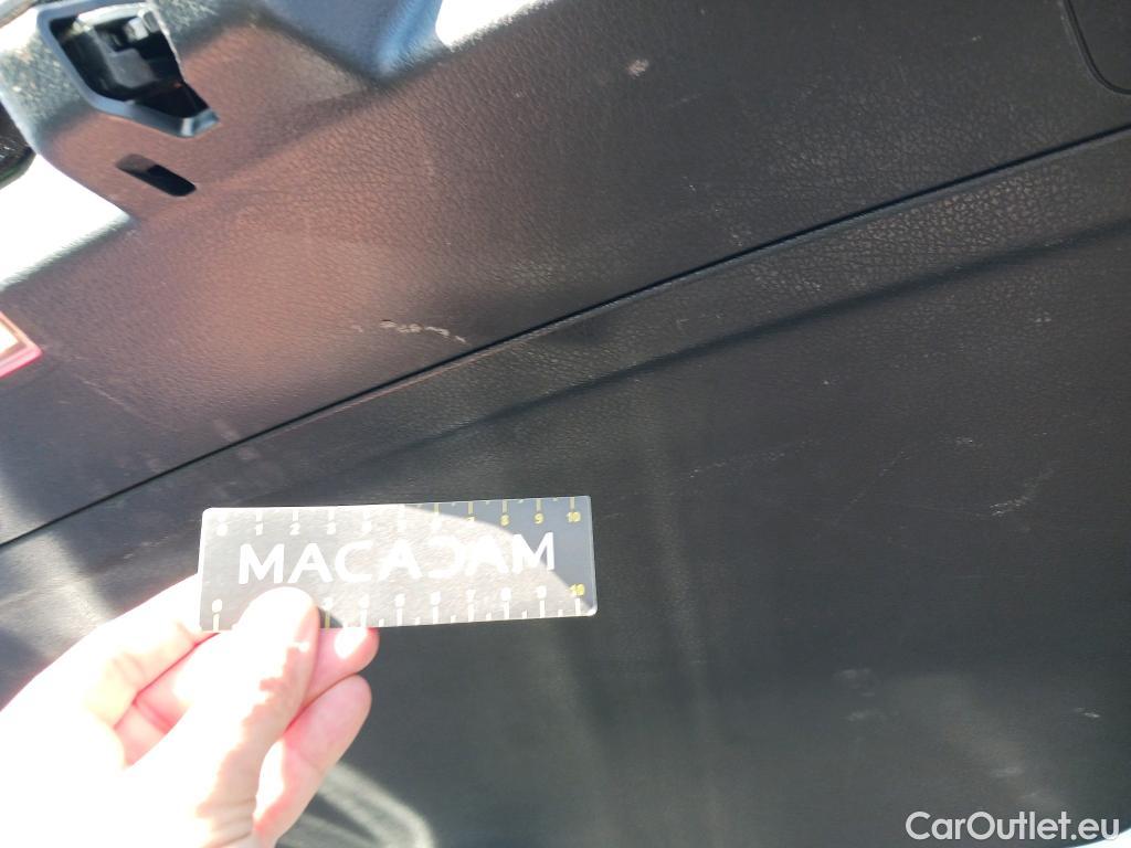  Mercedes  GLB MERCEDES-BENZ  / 2019 / 5P / todoterreno 2.0  200 D DCT 110KW (150CV) #27